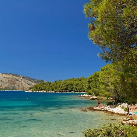 Helios Sunny Apartments By Valamar Stari Grad  Εξωτερικό φωτογραφία