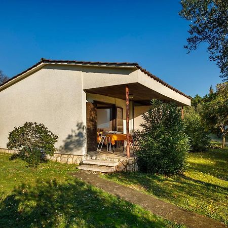 Helios Sunny Apartments By Valamar Stari Grad  Εξωτερικό φωτογραφία