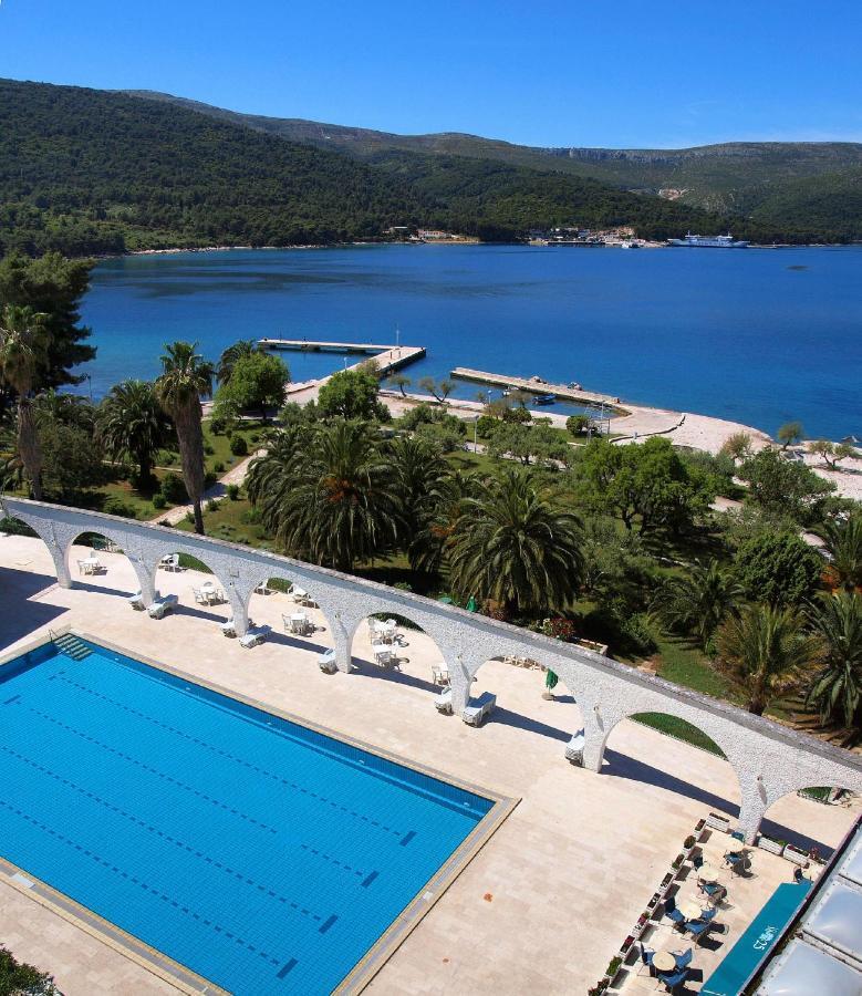 Helios Sunny Apartments By Valamar Stari Grad  Εξωτερικό φωτογραφία